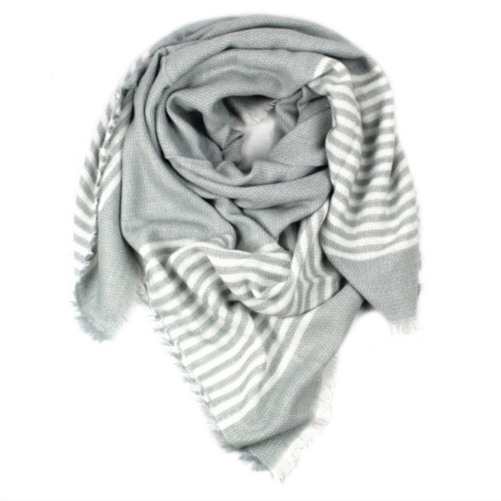 NWT QUAGGA Cali Stripe Blanket Wrap - Gray